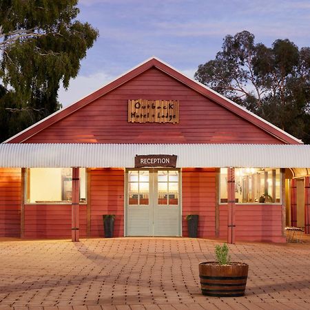 Outback Hotel Ayers Rock Exteriör bild